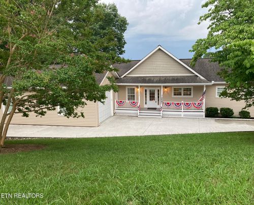 111 Deer Run Pt, La Follette, TN, 37766-6713 | Card Image