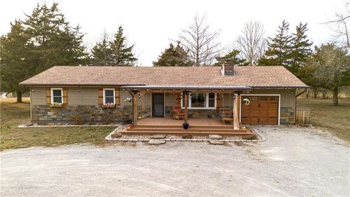 1440 S 145 Rd, El Dorado Springs, MO, 64744-9488 | Card Image