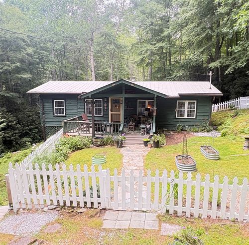97 Archer Dr, Cullowhee, NC, 28723-8864 | Card Image