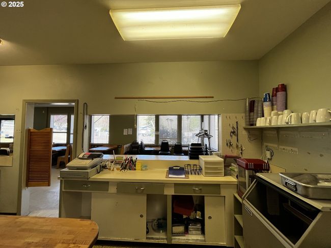 99 3 Rd St, House other with 1 bedrooms, 2 bathrooms and null parking in Maupin OR | Image 28