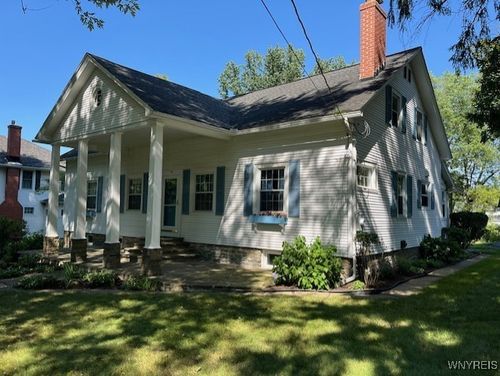 72 Elmwood Ave, East Aurora, NY, 14052-2610 | Card Image