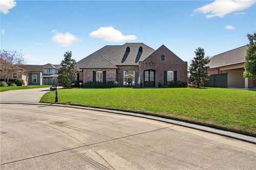 116 Jasmine Ct, Belle Chasse, LA, 70037-1655 | Card Image