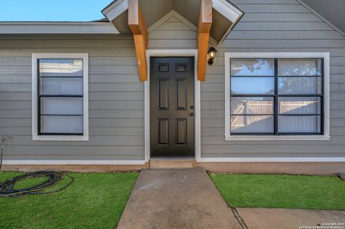 9730 Vale, San Antonio, TX, 78245-1542 | Card Image