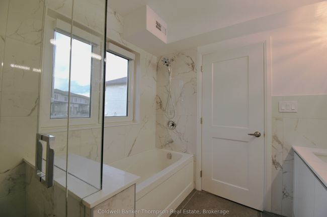 1 - 58 Florence St W, Home with 3 bedrooms, 2 bathrooms and 3 parking in Huntsville ON | Image 25