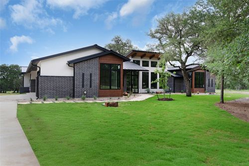 8341 Brewer Ln, Salado, TX, 76571-5142 | Card Image