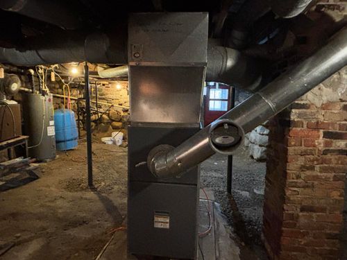 500 E Dunbarton Rd, Goffstown, NH, 03045-2817 | Card Image