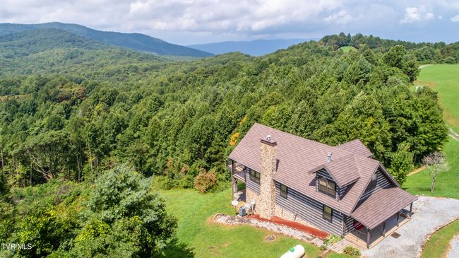 308 Walnut Mountain Farms Loop, House other with 4 bedrooms, 3 bathrooms and null parking in Roan Mountain TN | Image 42