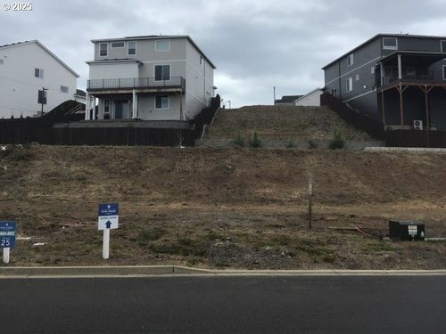 12370 Sw Silvertip St, Beaverton, OR, 97007-3016 | Card Image