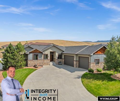 2819 Palmer Dr, Casper, WY, 82601-6086 | Card Image