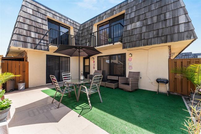 2920 Poplar Ave, Townhouse with 2 bedrooms, 3 bathrooms and null parking in LEESBURG FL | Image 27