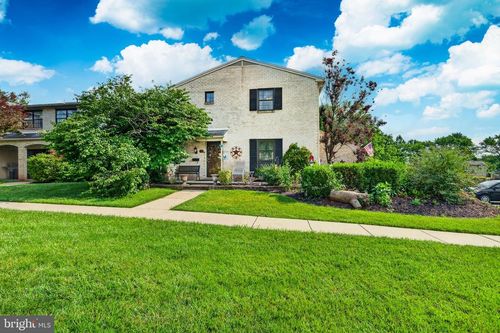 25 Providence Forge Rd, ROYERSFORD, PA, 19468-2927 | Card Image