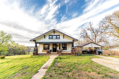 314 Cleveland St, Pawnee, OK, 74058-3512 | Card Image