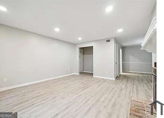 Residential in Lithonia