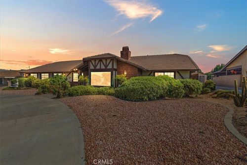 17537 Main St, Hesperia, CA, 92345-6291 | Card Image