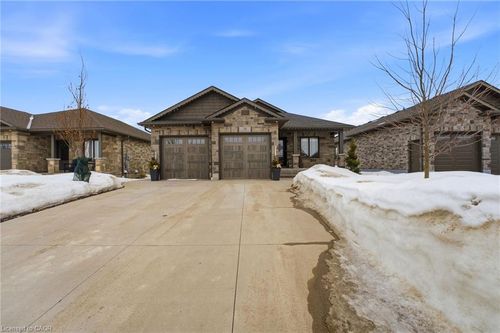34 Forbes Crescent, Listowel, ON, N4W0B9 | Card Image
