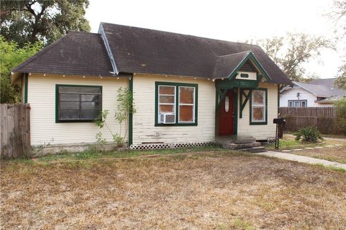 521 E Huisache Ave, Kingsville, TX, 78363-5644 | Card Image