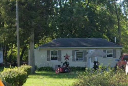 653 Murphy St, Jackson, MI, 49202-1624 | Card Image