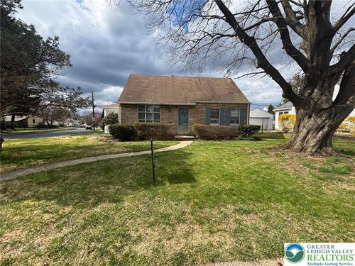 2677 South St, ALLENTOWN, PA, 18104-6164 | Card Image