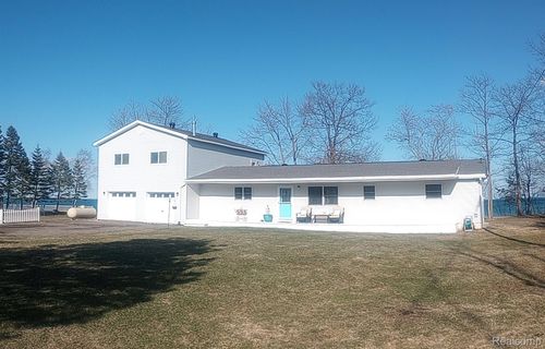 7166 Lighthouse Rd, Port Hope, MI, 48468-9759 | Card Image