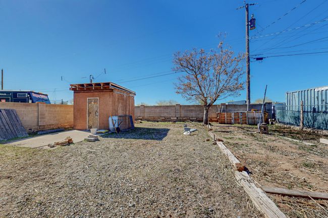 154 Mescalero Road Nw, House other with 4 bedrooms, 2 bathrooms and null parking in Albuquerque NM | Image 45
