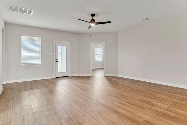 The living room | Image 4