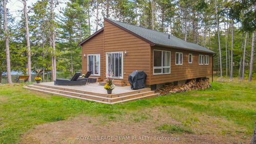 443 Weglarz Rd, Madawaska Valley, ON, K0J1B0 | Card Image
