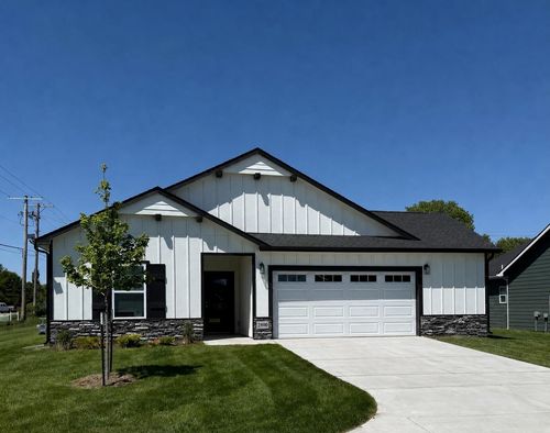 2800 S Maize Ct, Wichita, KS, 67215-8915 | Card Image