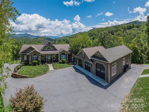 624 Nations Creek Rd, Whittier, NC, 28789-9410 | Card Image