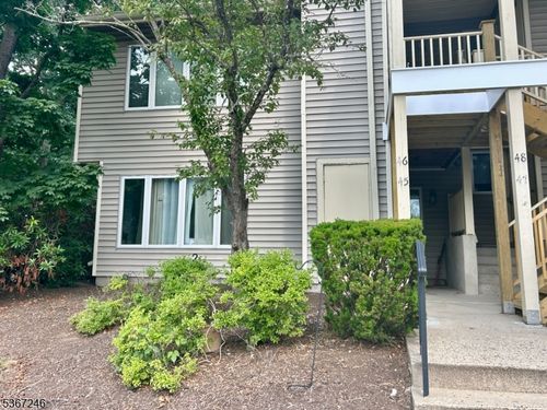 45 Augusta Dr, Annandale, NJ, 08801-1608 | Card Image