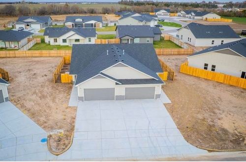 448 Trails Head Ct, Goddard, KS, 67052-4311 | Card Image