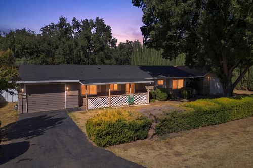5294 Elm Ln, Redding, CA, 96001-4612 | Card Image
