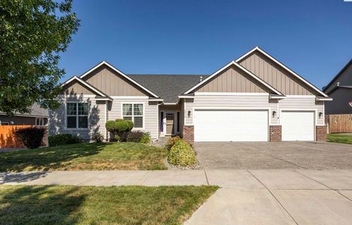 2015 S Sheppard St, Kennewick, WA, 99338-1996 | Card Image