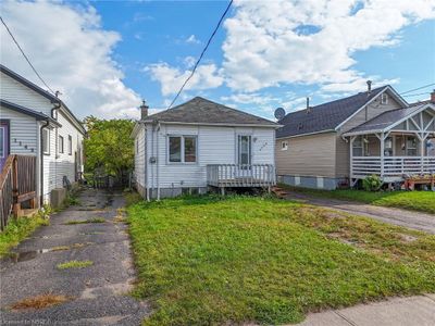 1133 Hammond St, House other with 4 bedrooms, 2 bathrooms and 3 parking in North Bay ON | Image 2