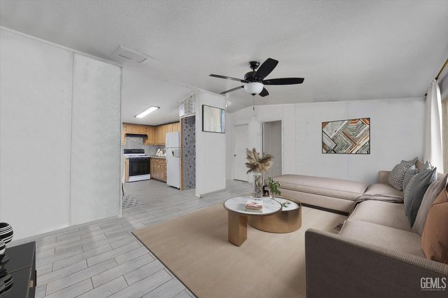 20411 Pegasus St, House other with 3 bedrooms, 2 bathrooms and null parking in Tehachapi CA | Image 6