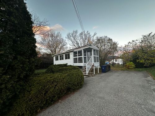 1219 40e Av, Laval, QC, H7R4X9 | Card Image