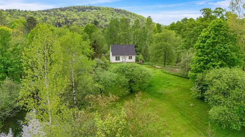 312 Browns Trce, Jericho, VT, 05465-9780 | Card Image
