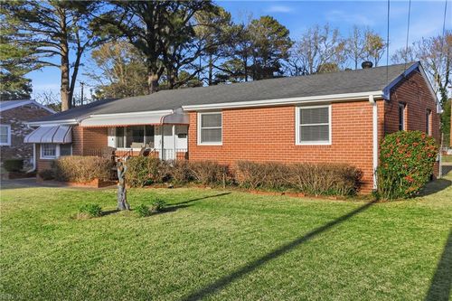 615 Gladstone Ave, Portsmouth, VA, 23701-1113 | Card Image