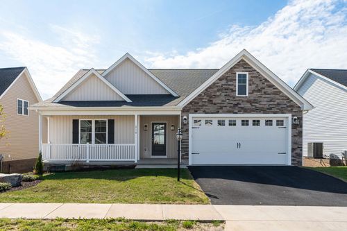 216 Spring Run Ln, WAYNESBORO, VA, 22980-9650 | Card Image
