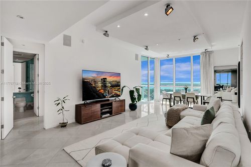 apt-3102-100 S Pointe Dr, Miami Beach, FL, 33139-7387 | Card Image