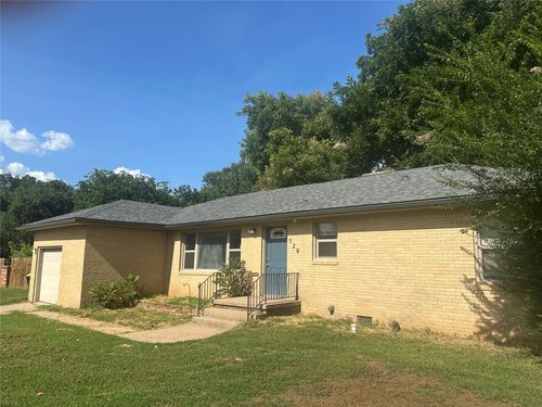 520 N Crownpoint Dr, Ada, OK, 74820-4420 | Card Image