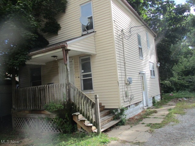 Henkle Ct, Elyria, OH 44035