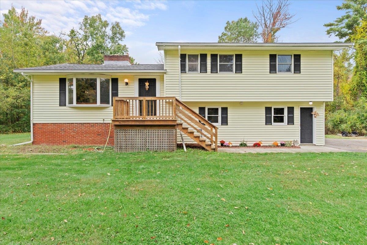 Middle Pownal Rd, Bennington, VT 05201