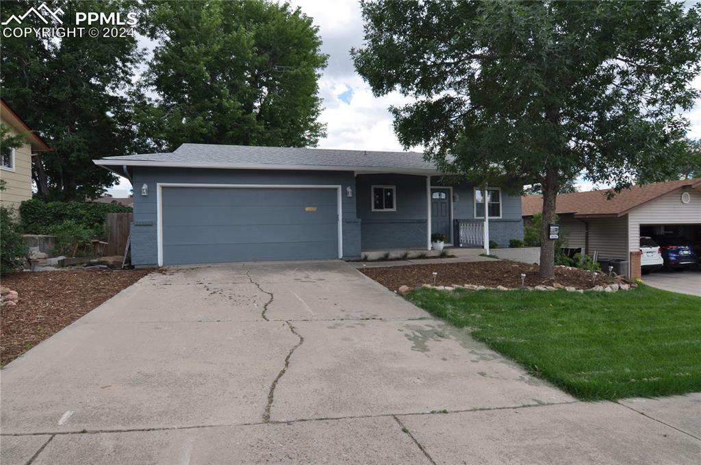 Redwood Dr, Colorado Springs, CO 80907