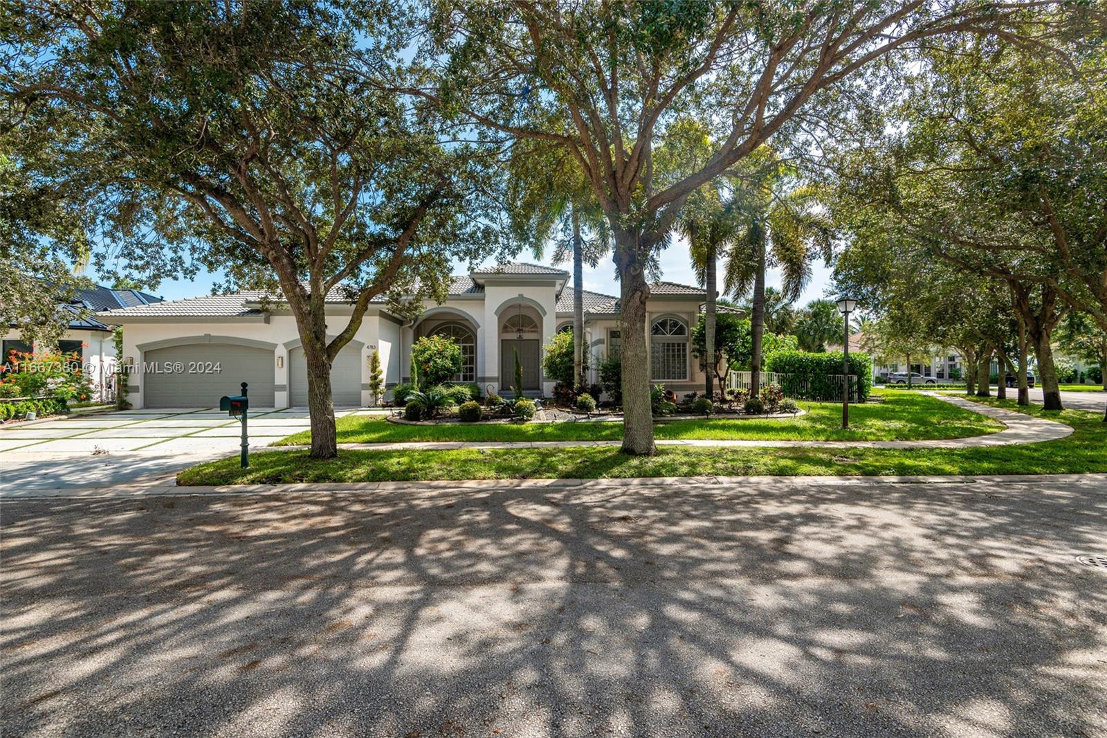 195th Way, Miramar, FL 33029