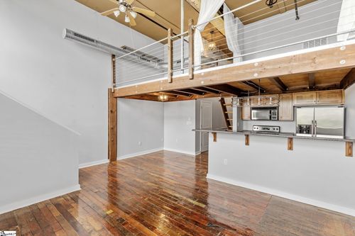 unit-105-300 South St, Simpsonville, SC, 29681-2565 | Card Image