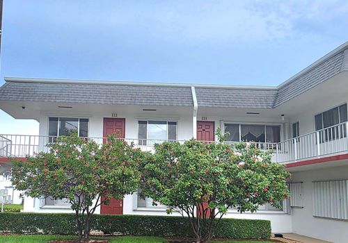 apt-212-3200 Lake Osborne Dr, Lake Worth Beach, FL, 33461-5944 | Card Image