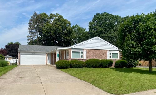 1105 Tilton Park Dr, Rochelle, IL, 61068-1374 | Card Image