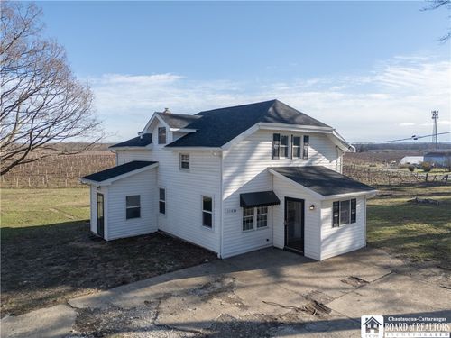 11824 Old Main Rd, Silver Creek, NY, 14136-9700 | Card Image