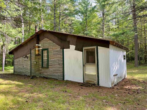 6194 N Pine River Rd, Luther, MI, 49656-9578 | Card Image