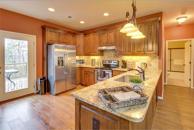 39 Lost Pine Ln, House other with 3 bedrooms, 2 bathrooms and 2 parking in Talking Rock GA | Image 12